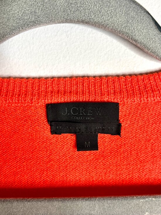 J. Crew Bright Orange 100% Italian Cashmere V-Neck Lightweight Sweater Preppy M - Picture 2 of 5